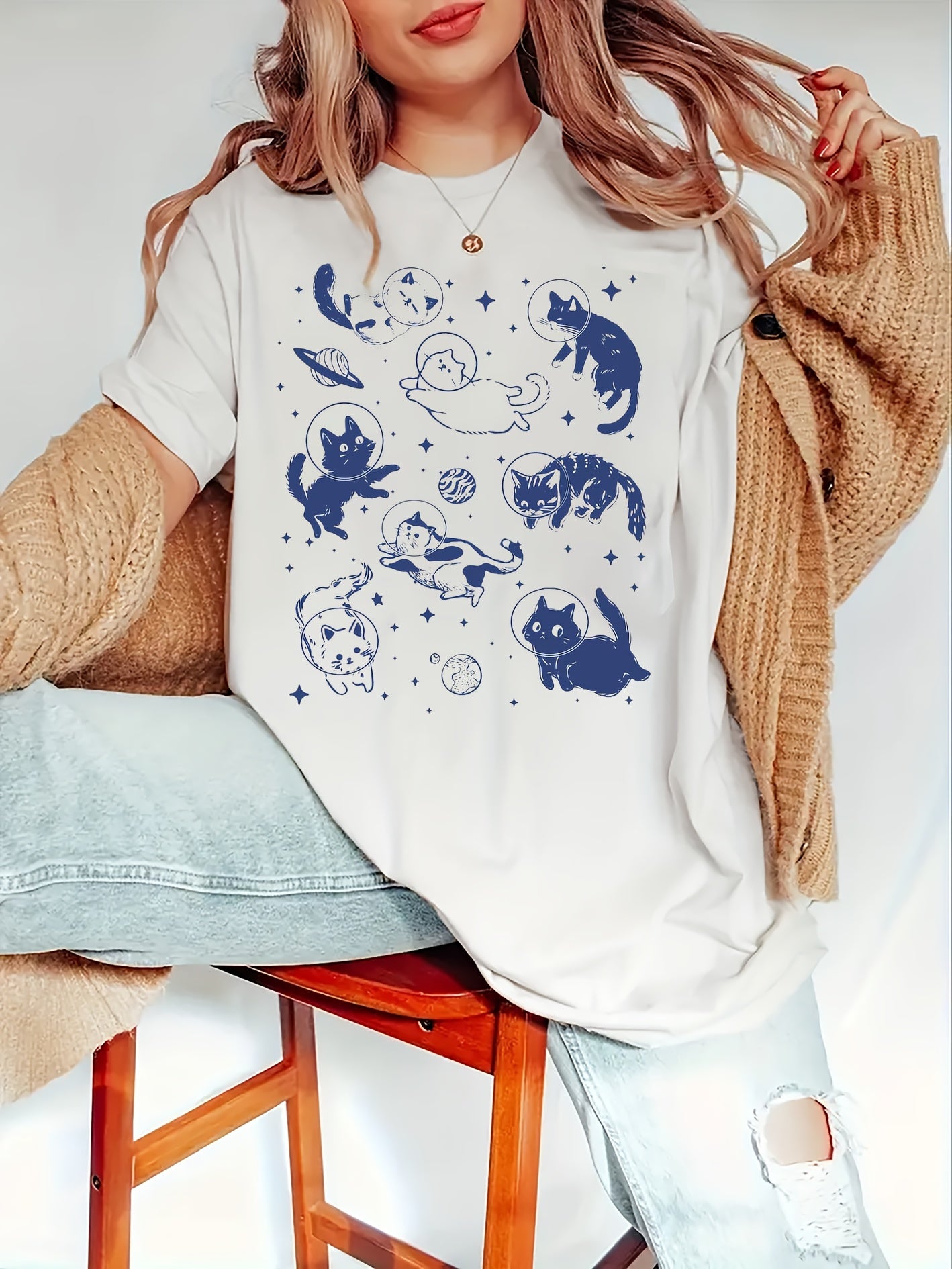 Plus Size, Space Cat Graphic T-Shirt for Cat Lovers - Casual Loose Fit Short Sleeve Top