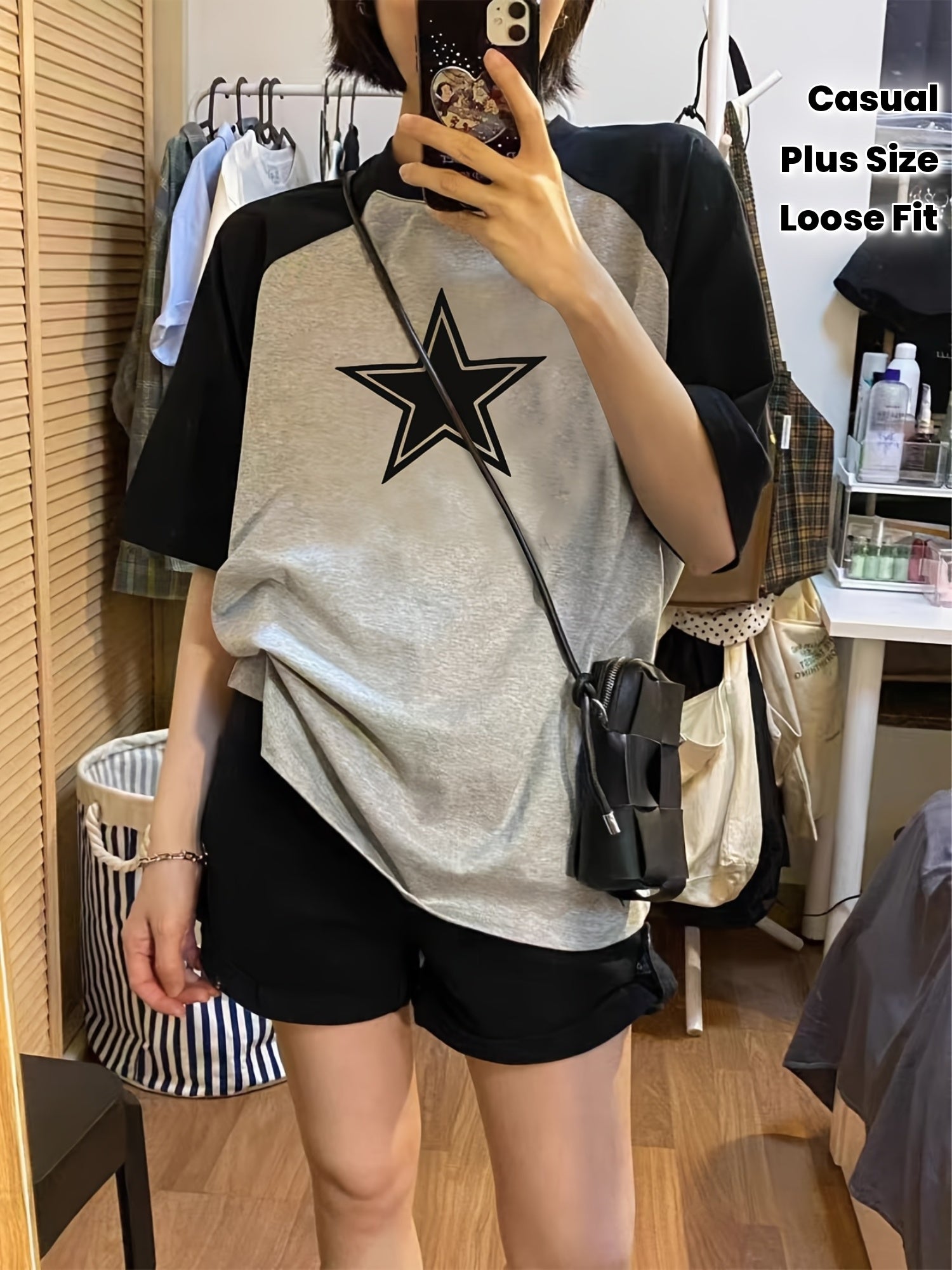 Plus Size - Plus Size Women'S Oversized T-Shirt with Star Graphic - Black & White Contrast