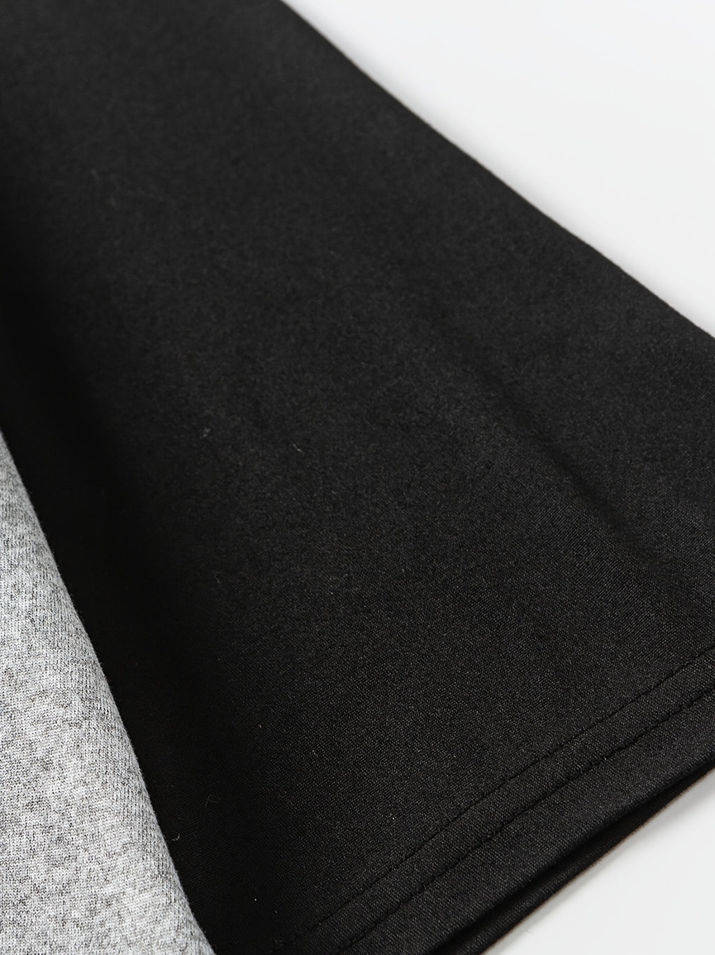 Plus Size - Plus Size Women'S Oversized T-Shirt with Star Graphic - Black & White Contrast