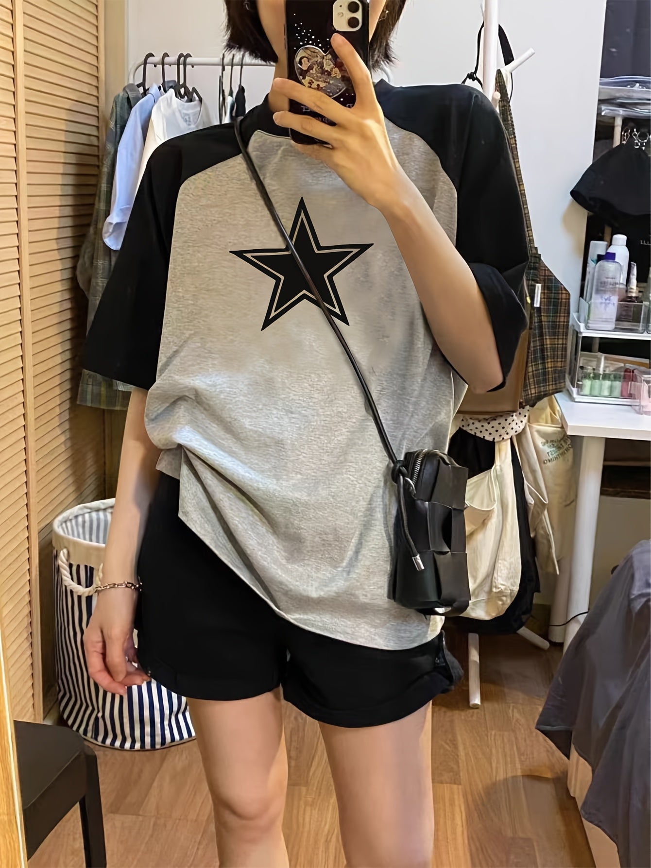 Plus Size - Plus Size Women'S Oversized T-Shirt with Star Graphic - Black & White Contrast