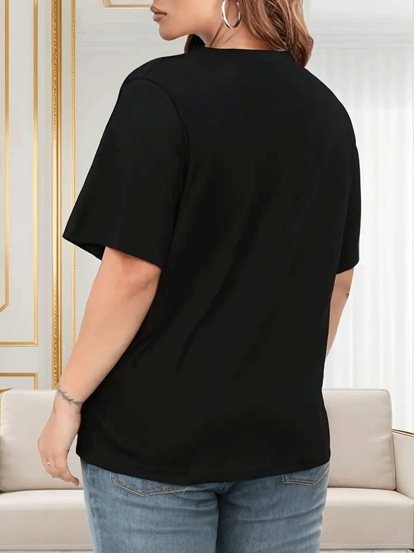 Plus Size, Plus-Size Women's Anime Eye Print Casual Short-Sleeve Shirt - 2D Cultural Graphic Tee with Vibrant Character Eyes