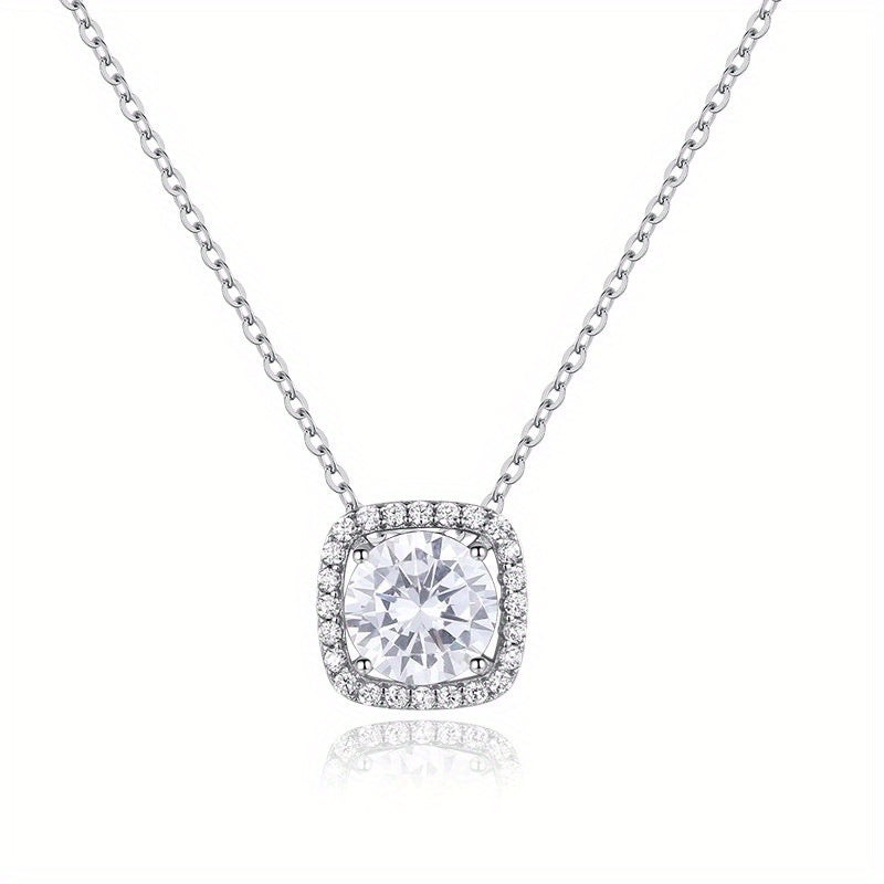 A Unique And Elegant Collarbone Chain Accessory Women with a Sugar Cube Necklace