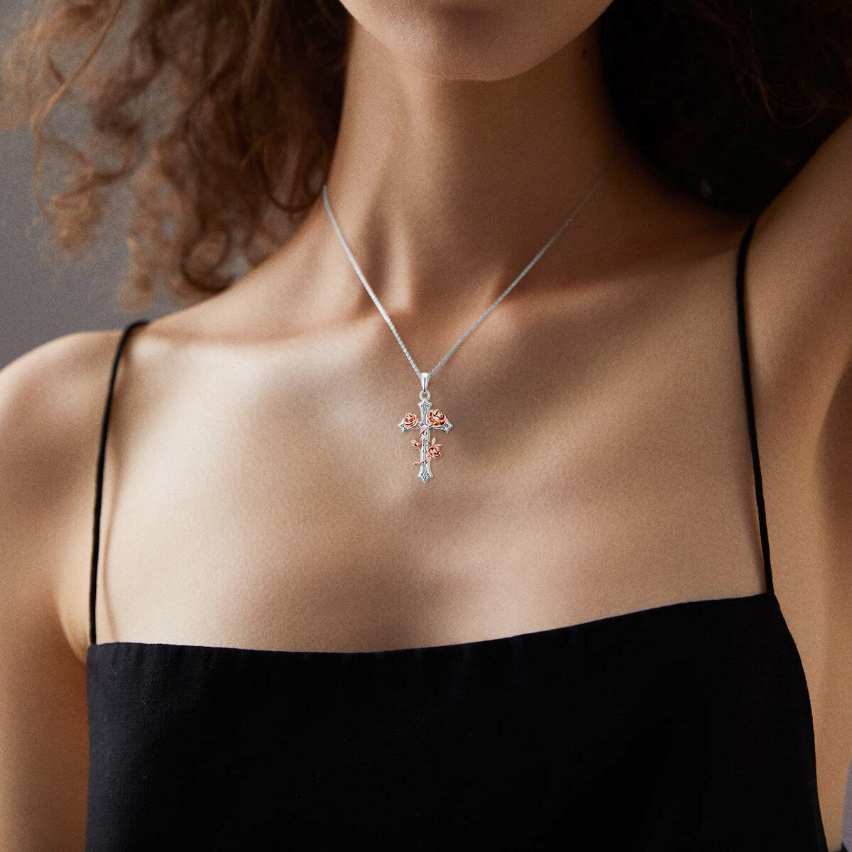 Elegant 925 Sterling Silver Cross Pendant Necklace with Lab-Grown Diamonds and Floral Accents - Ideal Gift for Mother, Wife, Girlfriend, Everyday Jewelry|Elegant Necklace|Detailed Craftsmanship