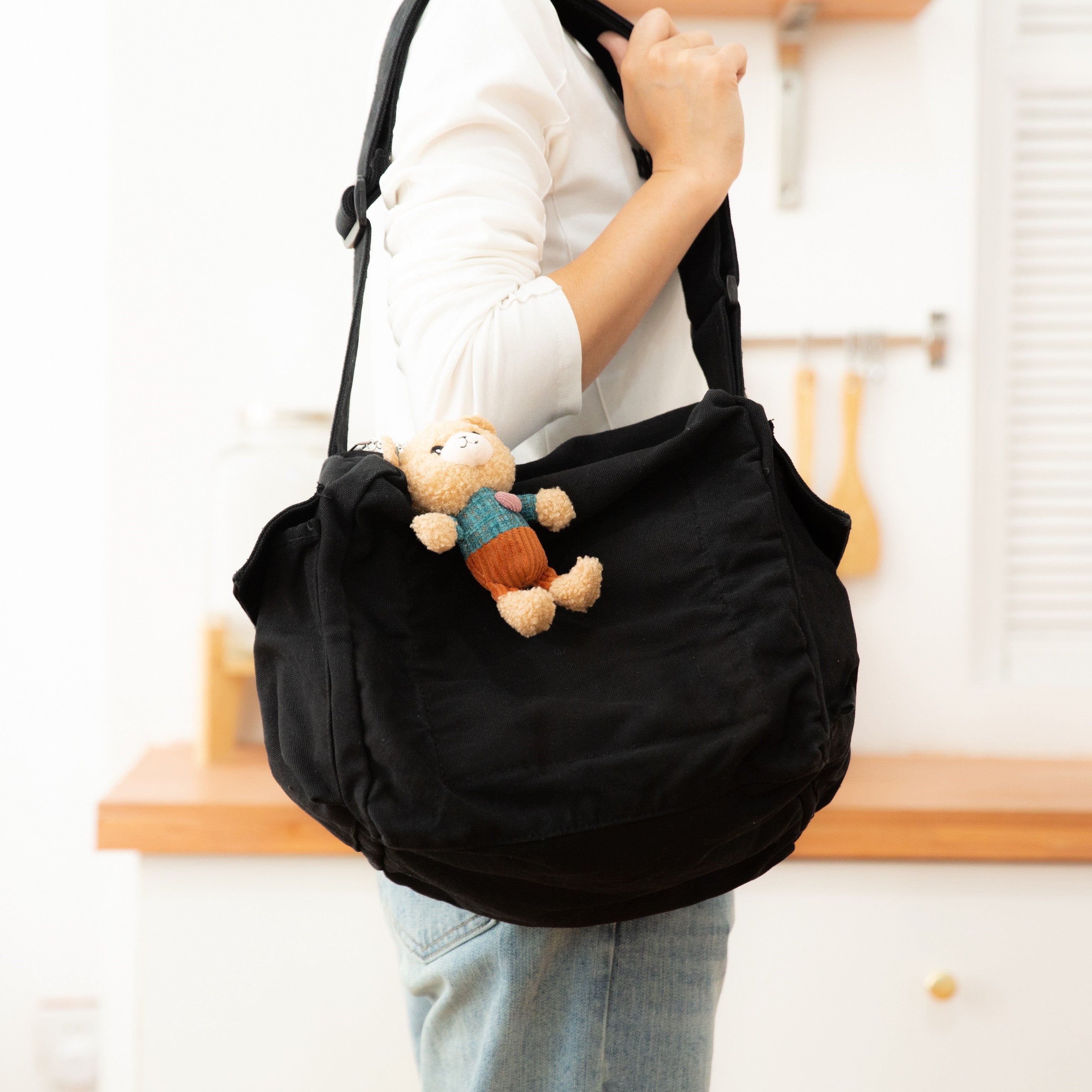 Canvas Crossbody Bag, Canvas Crossbody Purse, Tote with Zipper, Large canvas cross body tote bag, Shopping Bag, Everyday bags, Travel Bag, Luggage bags, hobo bag.